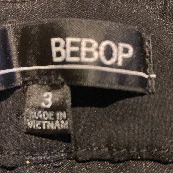 Bebop women’s shorts Size 3 black with pockets - Picture 4 of 6